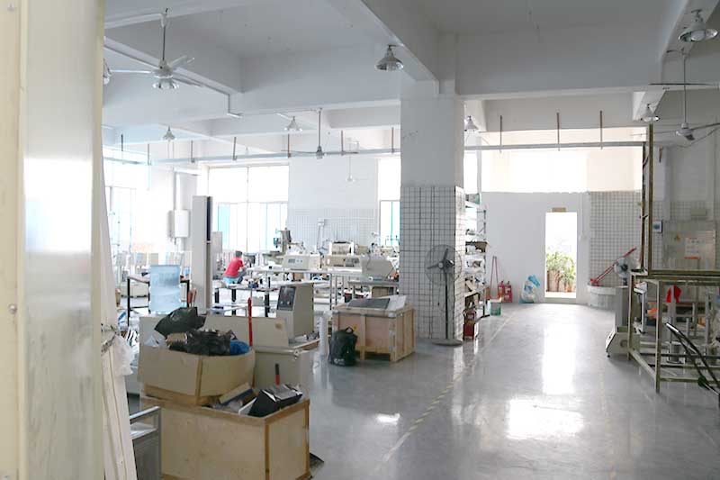 高低溫試驗(yàn)箱廠家生產(chǎn)車間